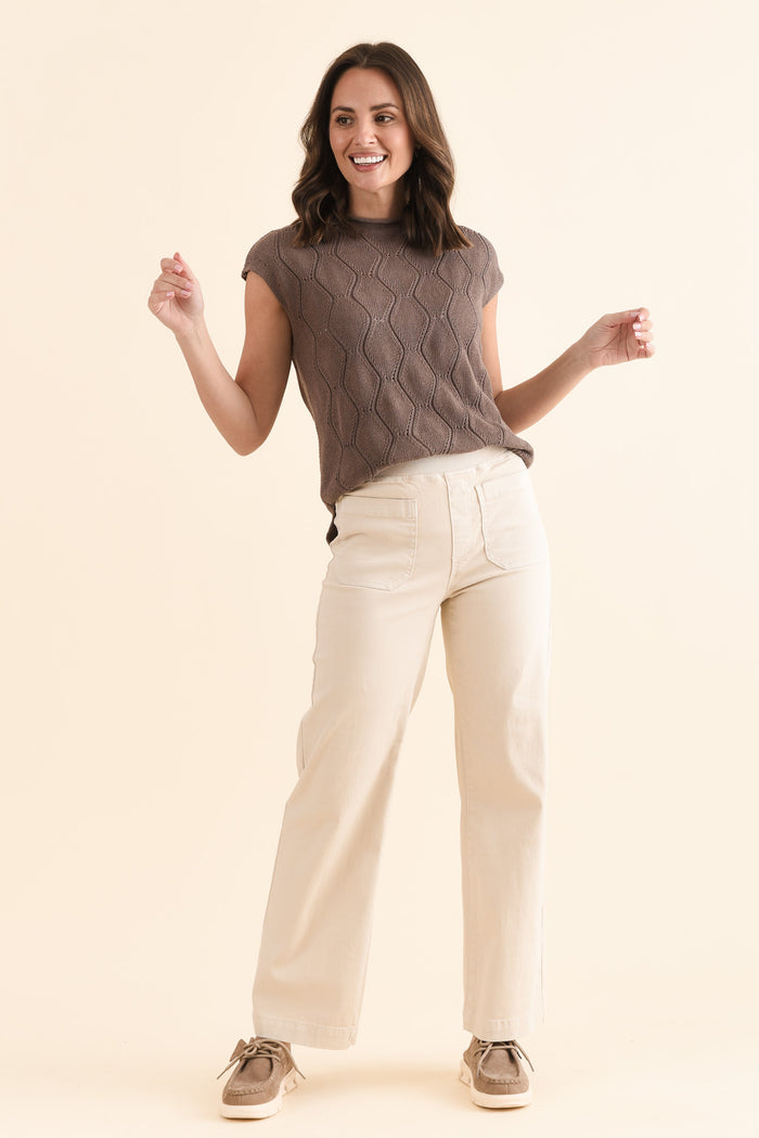 Carpenter Natural Stretch Jeans,Full Body,Brunette model,alt text|model:MJ