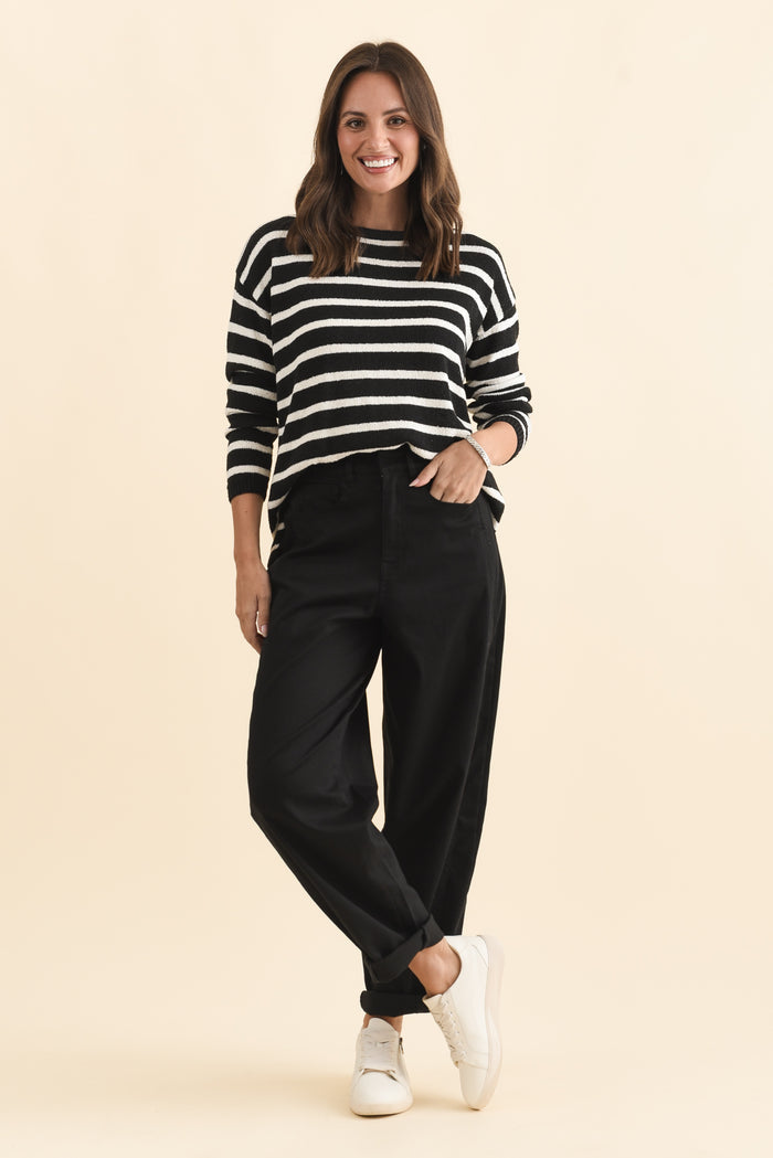Garner Black Barrel Chino Pants,Brunette model,alt text|model:MJ