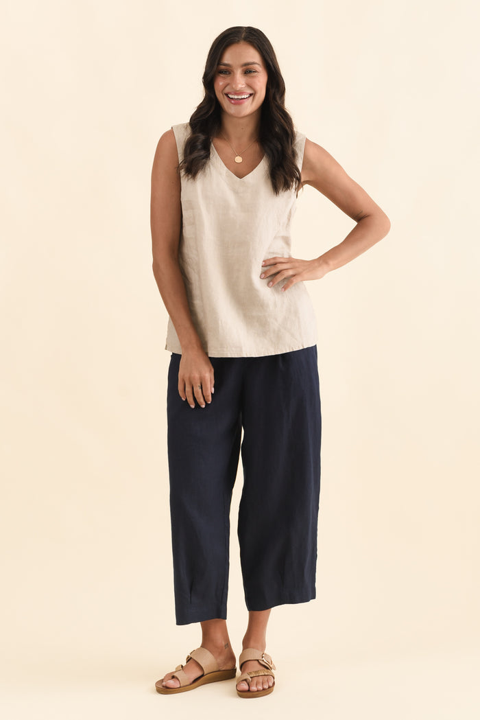 Lassie Navy Linen Barrel Pants,Brunette model,alt text|model:Brontie