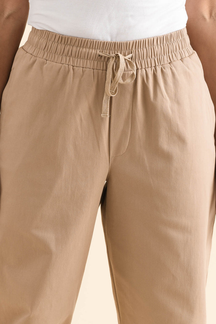 Andy Beige Cotton Barrel Pants,Detail,Brunette model,alt text|model:Cara