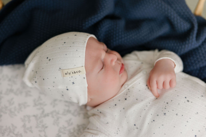 Baby Footie & Beanie – Ivory Stars – Printed Floral Star
