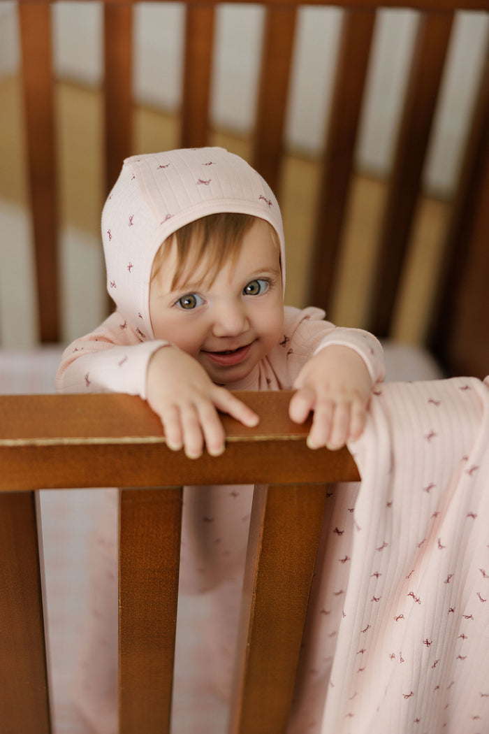 Baby Girl Layette Set – Pink – Bow Pattern