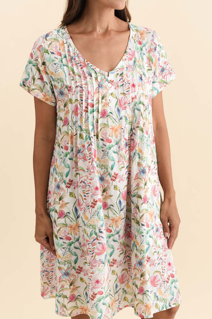 Barry Pink Floral Cotton Button Dress,Brunette model,alt text|model:Cara