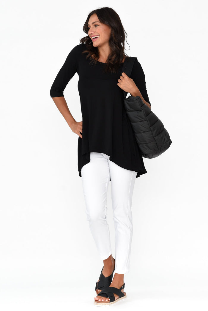 Black Bamboo Hi Lo Hem Top,Brunette model,alt text|model:Brontie