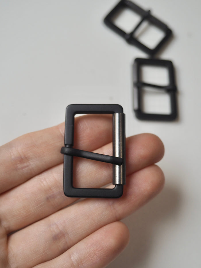 Black + Gunmetal Buckle 28mm