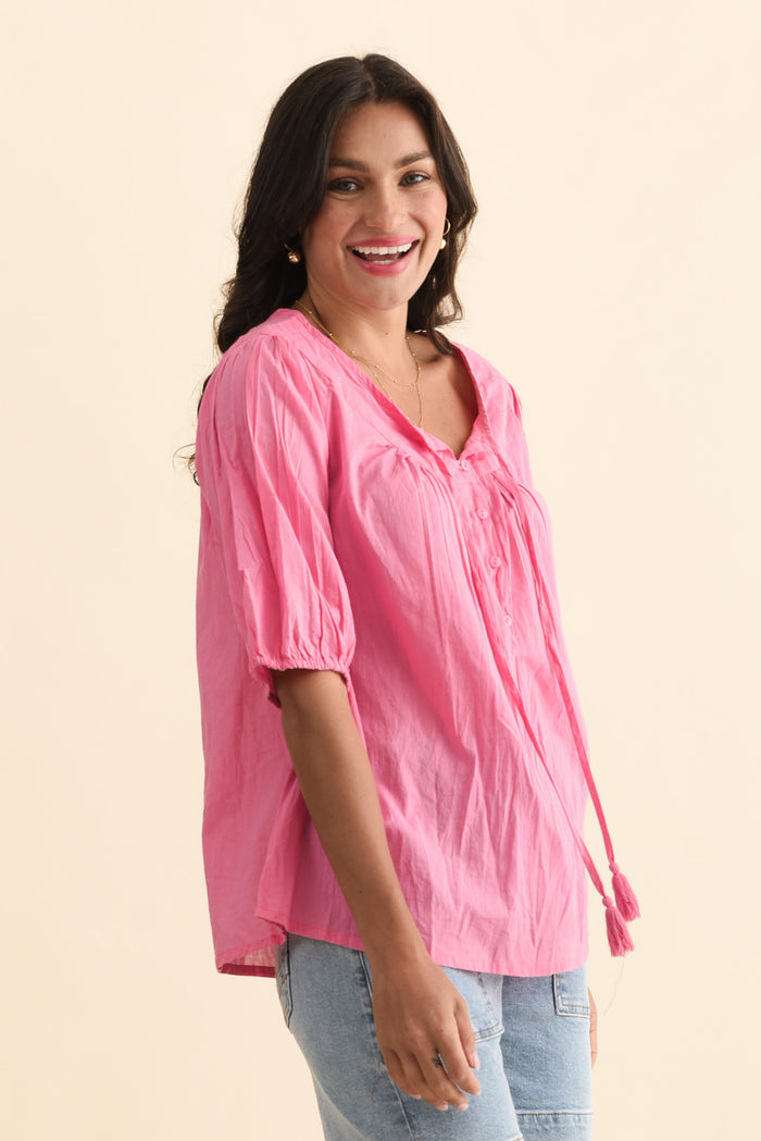 Claris Bright Pink Crinkle Cotton Top,Brunette model,alt text|model:Brontie