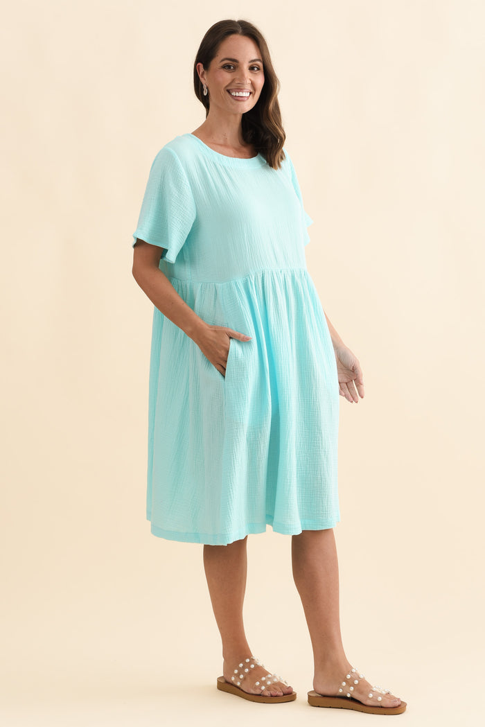 Cloud Gauze Light Blue Cotton Pocket Dress,Brunette model,alt text|model:MJ