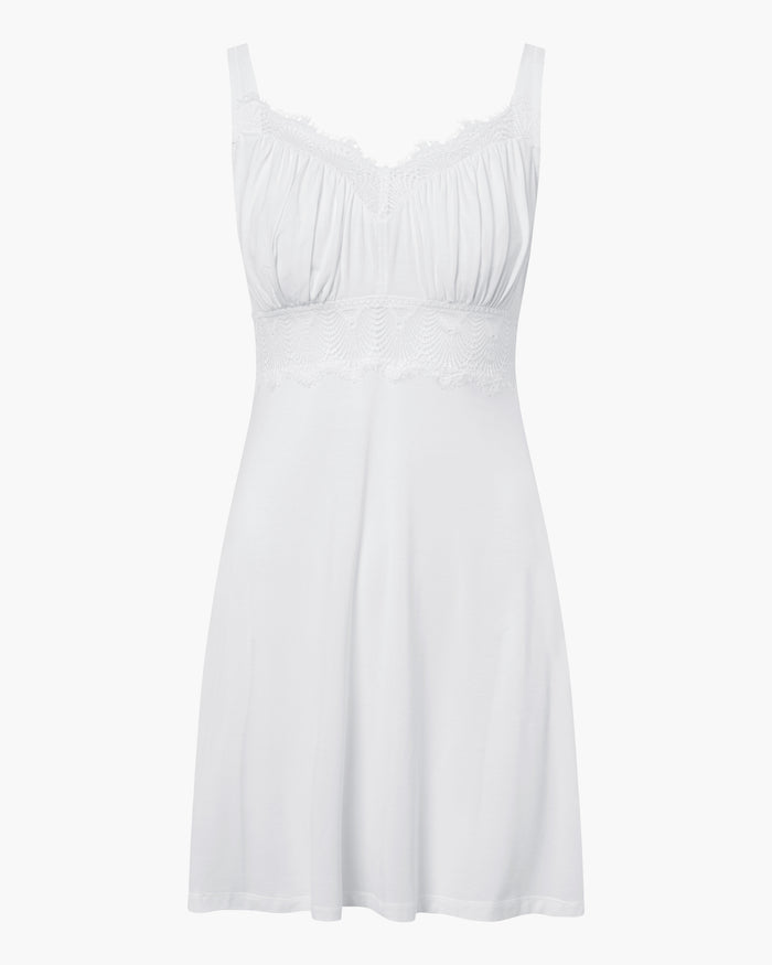 White Chemise - Allure Sleep Curvy Chemise