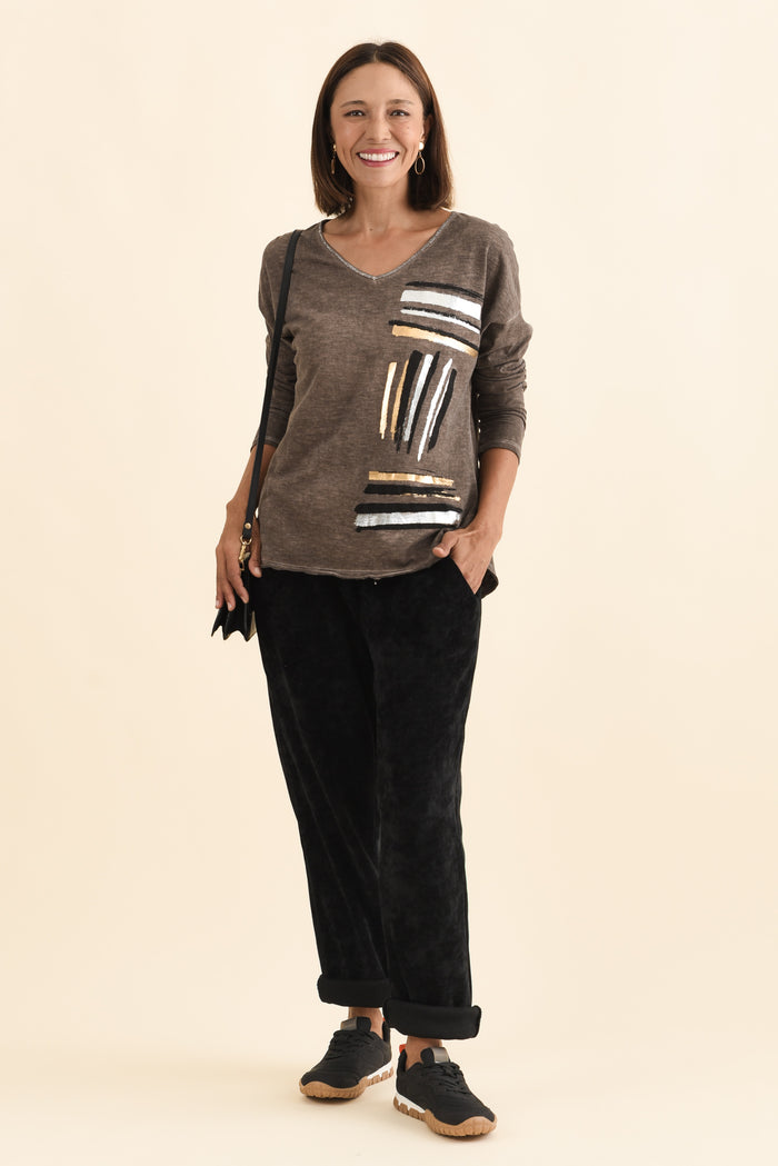 Devon Brown Brush Stroke Cotton Top,Brunette model,alt text|model:Cara