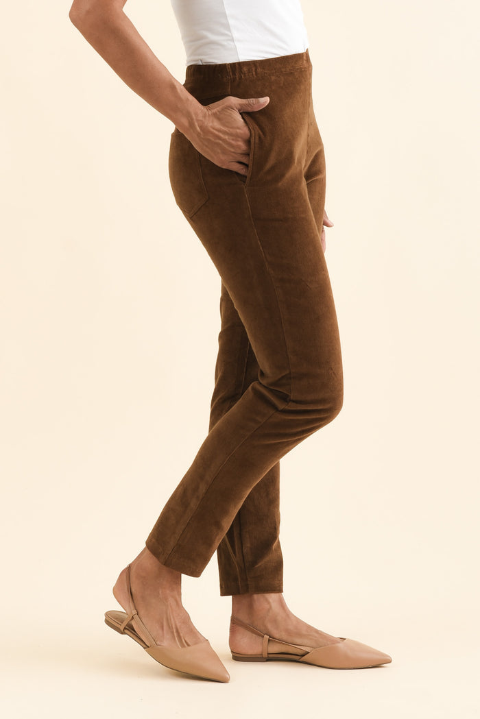 Elle Brown Corduroy Pants,Brunette model,alt text|model:Cara