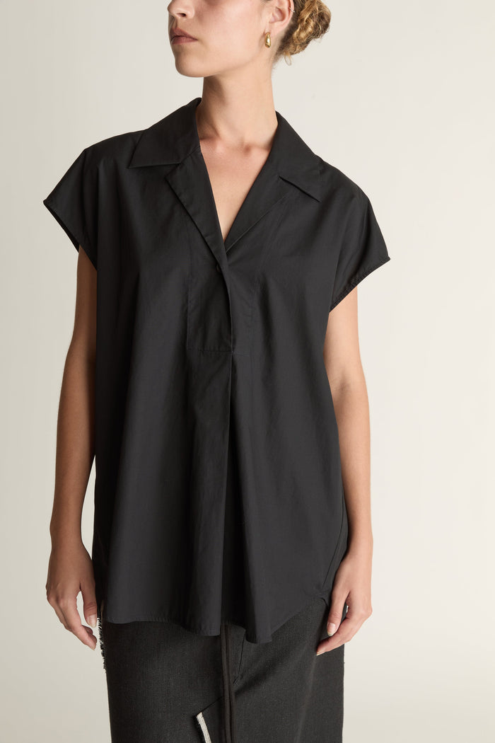 Emilie Sleeveless Shirt