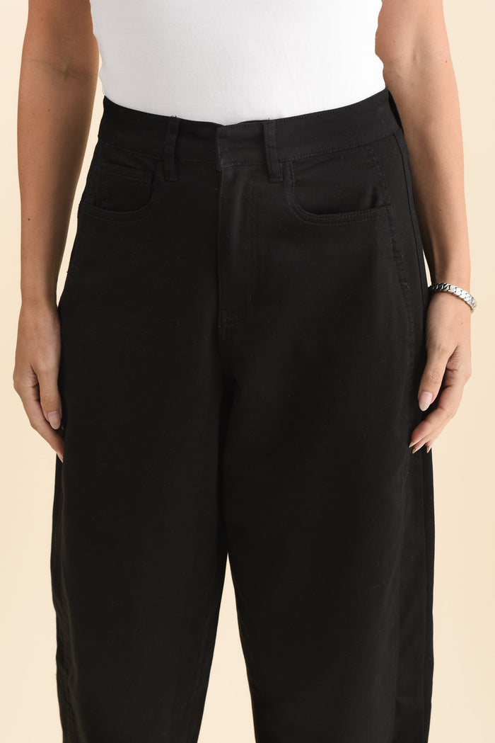 Garner Black Barrel Chino Pants,Brunette model,alt text|model:MJ
