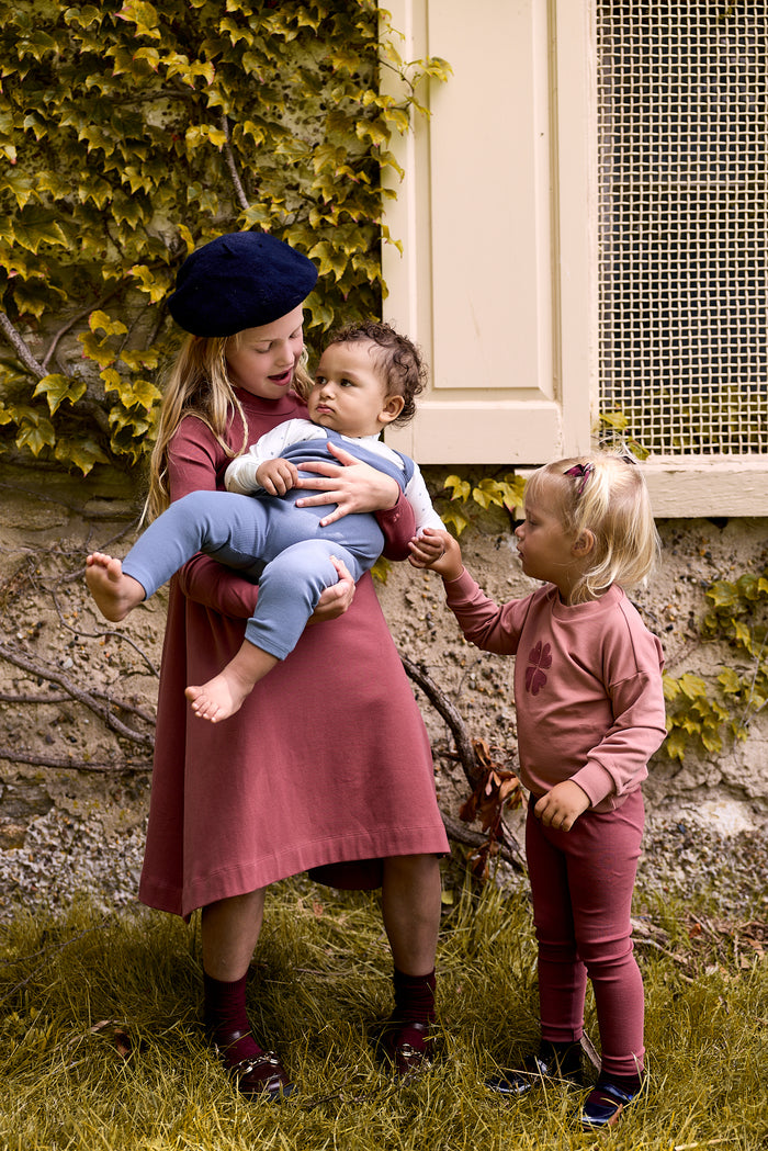 Girls 2 Piece Set – Pink – Embroidered Clover