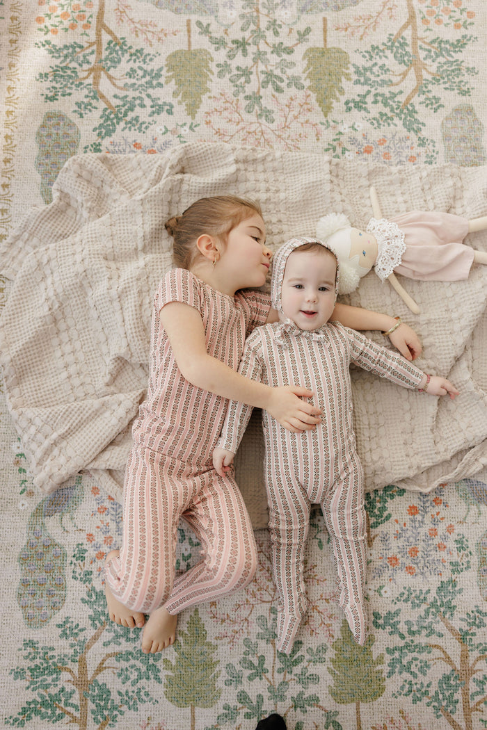 Girls Pajamas – Pink – Linear Leaf