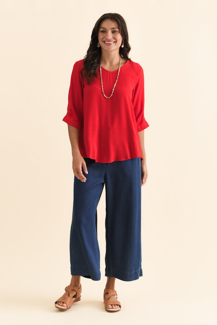 Gomez Red Button Top,Brunette model,alt text|model:Brontie