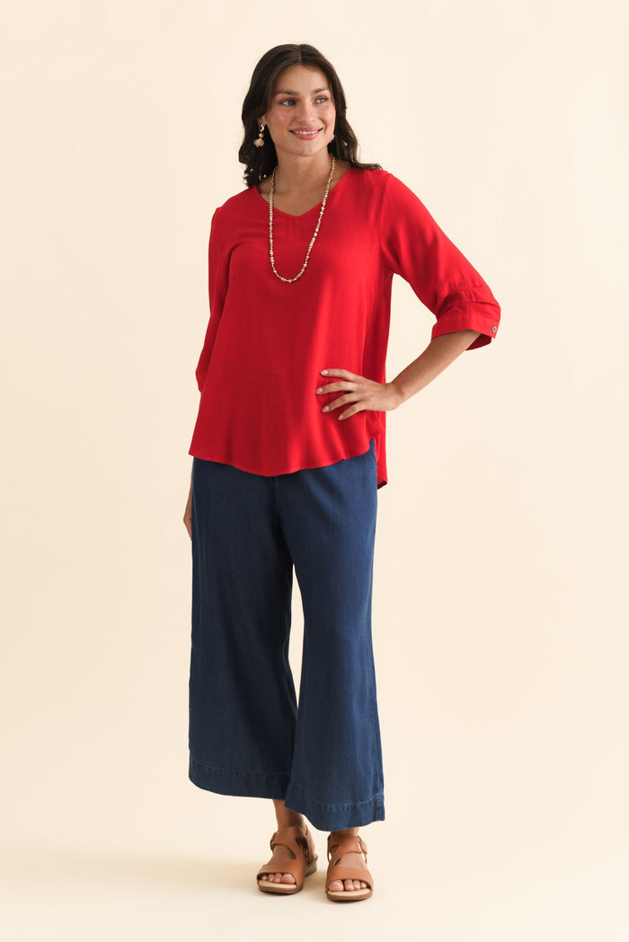 Gomez Red Button Top,Brunette model,alt text|model:Brontie
