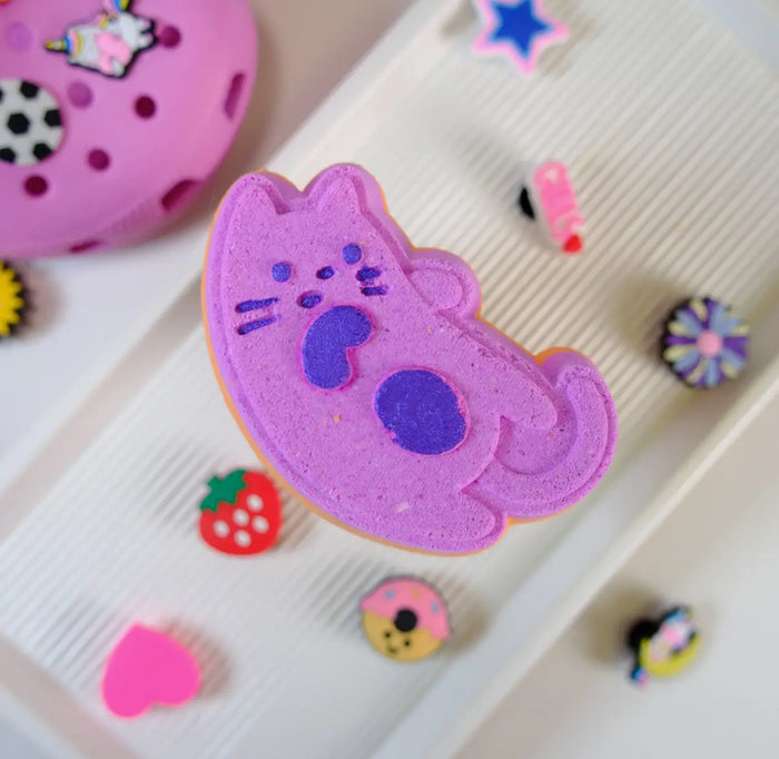 Happy Hippo Meow Meow - Bath Bomb With Charm