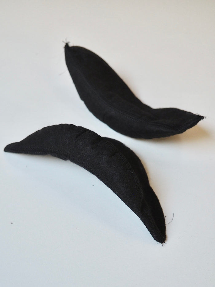 High Arched Black Shoulder Pads
