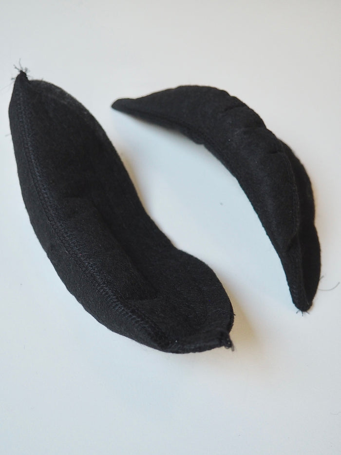 High Arched Black Shoulder Pads
