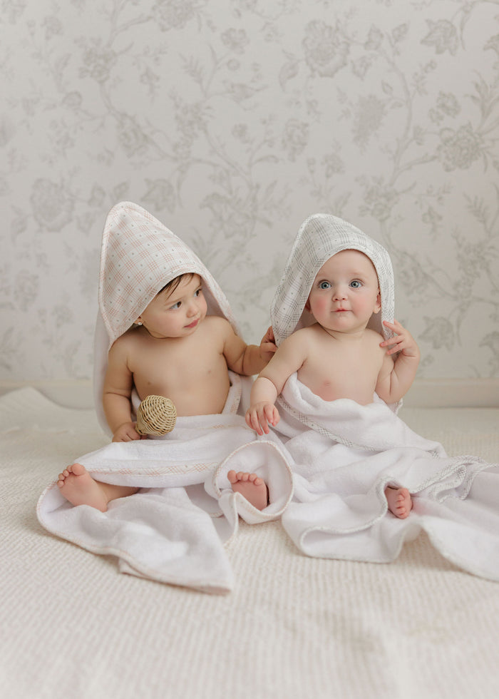 Hooded Towel with Pocket Wash Cloth – Blue - Floral Plaid Collection