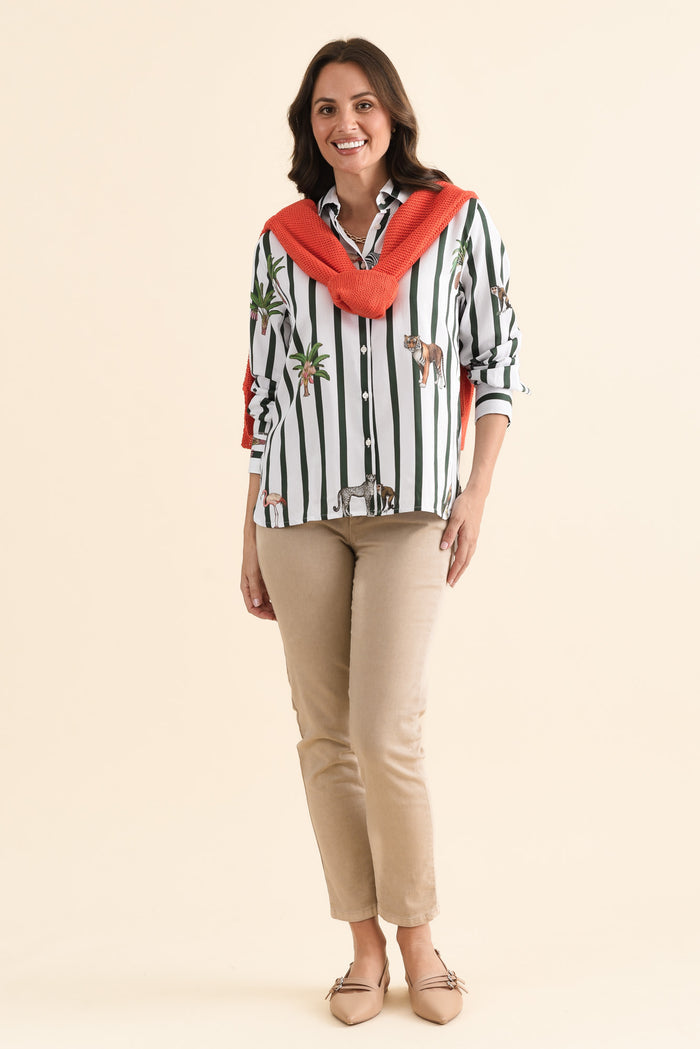 Isa White Safari Cotton Shirt,brunette model,Full Outfit,alt text|model:MJ