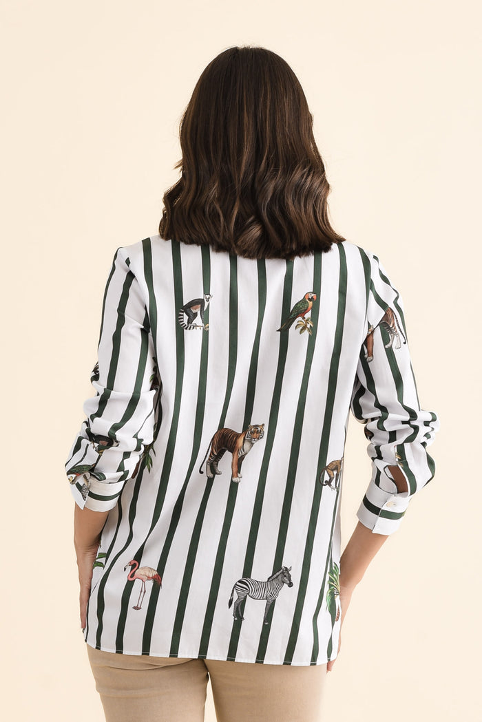 Isa White Safari Cotton Shirt,brunette model,Back of Outfit,alt text|model:MJ
