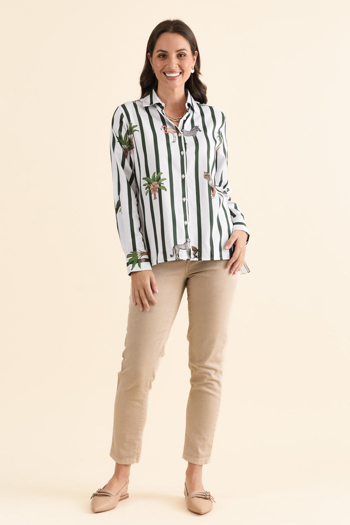 Isa White Safari Cotton Shirt,brunette model,Full Outfit,alt text|model:MJ