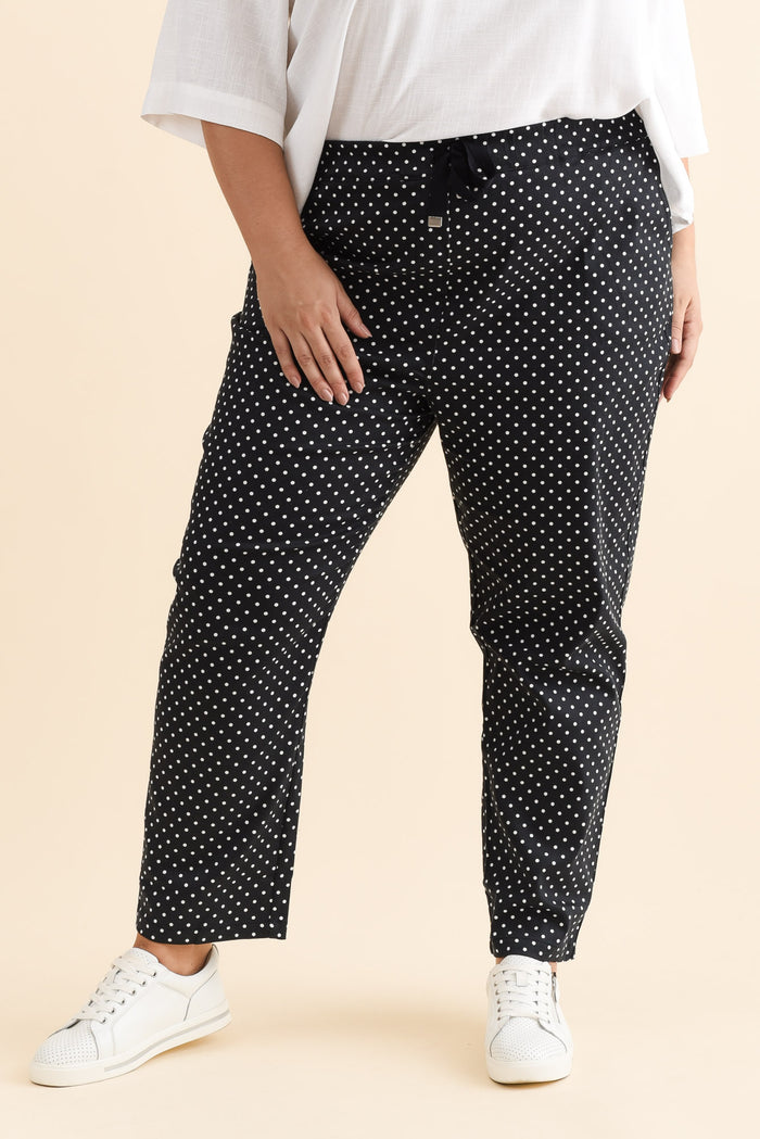 Kenzie Navy Spot Drawstring Pants,Brunette model,plus-size,curve-bottoms,plus-size-Pants,alt text|model:Gabby