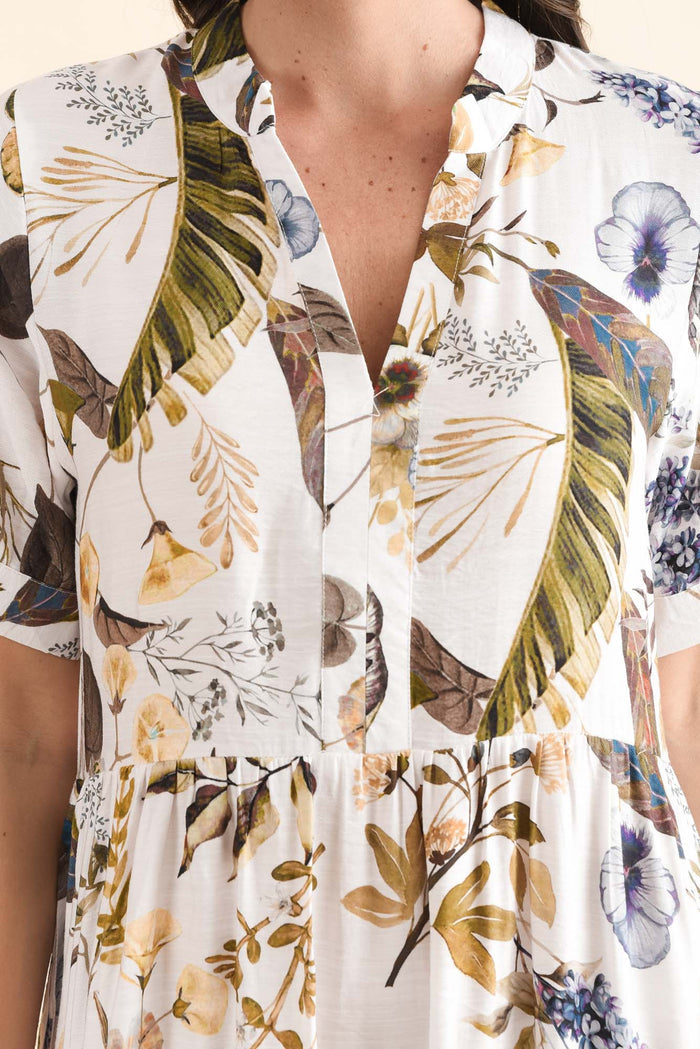 Keziah Green Garden Pocket Dress,Detail,Brunette model,alt text|model:MJ