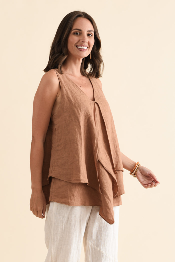 Lagos Rust Linen Layered Tank,Brunette model,alt text|model:MJ