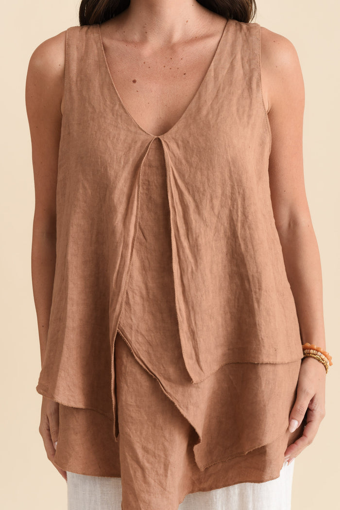 Lagos Rust Linen Layered Tank,Brunette model,alt text|model:MJ