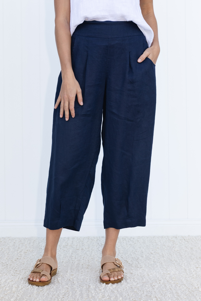 Lassie Navy Linen Barrel Pants,Lifestyle
