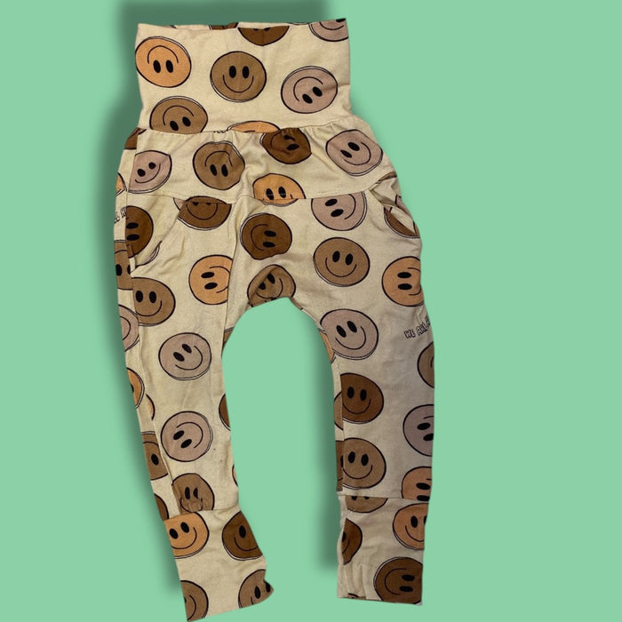 little yogi smile pant 3/5y