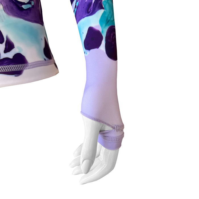 thumb holes at sleeves rash guard