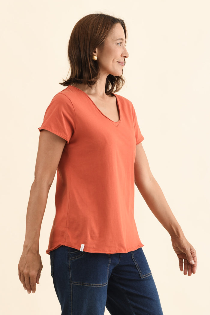 Maggie Orange Cotton Vee Tee,Side,Brunette model,alt text|model:Cara