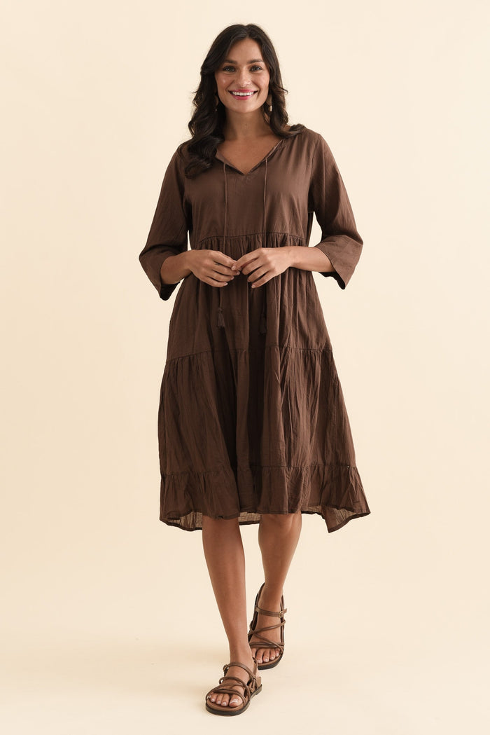 Milana Chocolate Crinkle Cotton Dress,Brunette model,alt text|model:Brontie