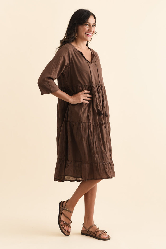 Milana Chocolate Crinkle Cotton Dress,Brunette model,alt text|model:Brontie
