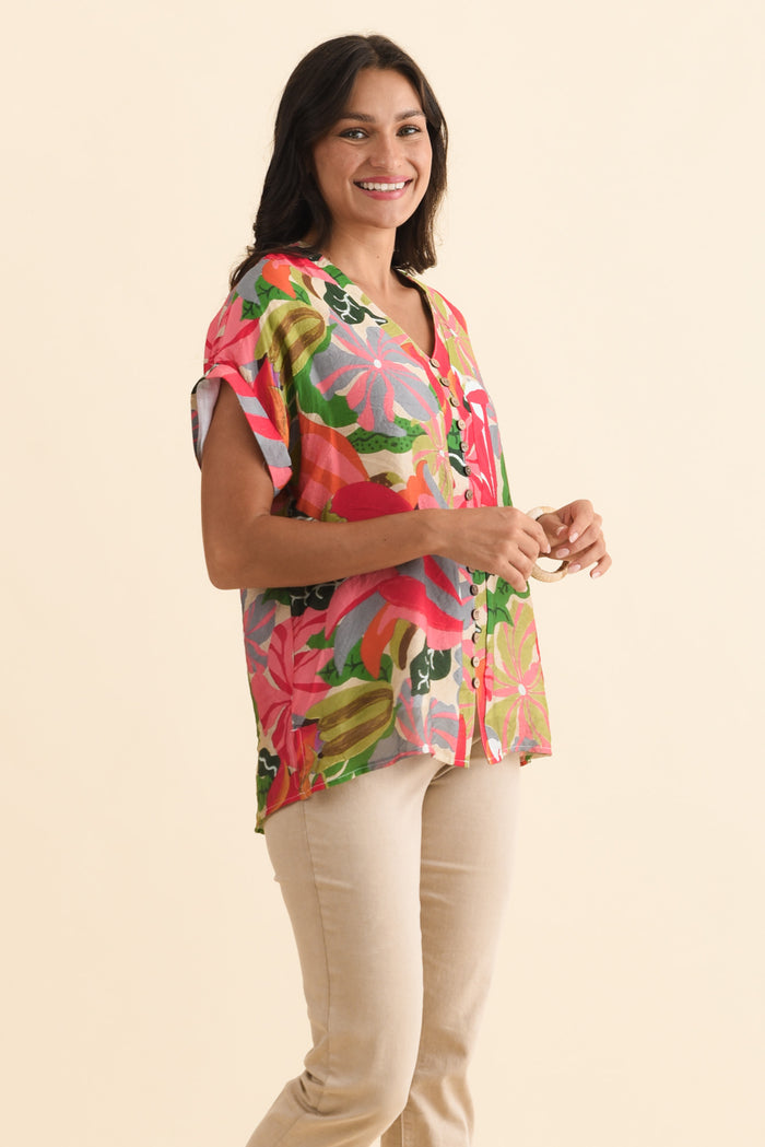 Miray Pink Hibiscus Button Top,Brunette model,alt text|model:Brontie