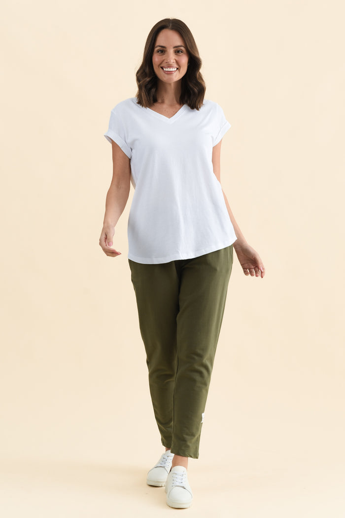 Monte White Cotton Vee Tee,Full Body,Brunette model,alt text|model:MJ
