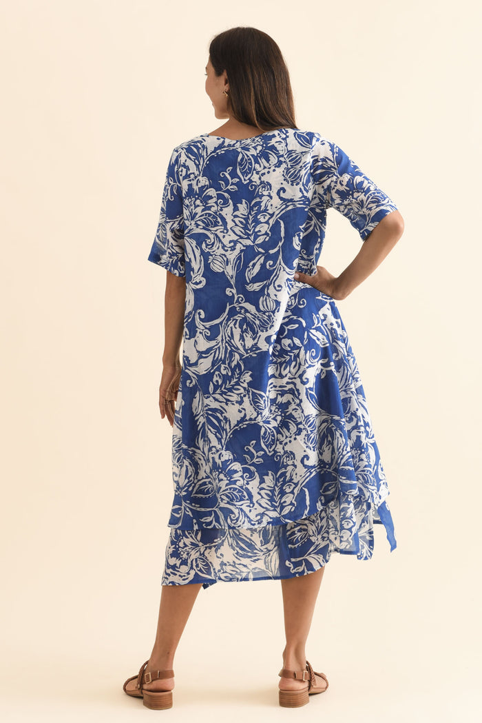 Nala Blue Abstract Layers Dress,Brunette model,alt text|model:Cara