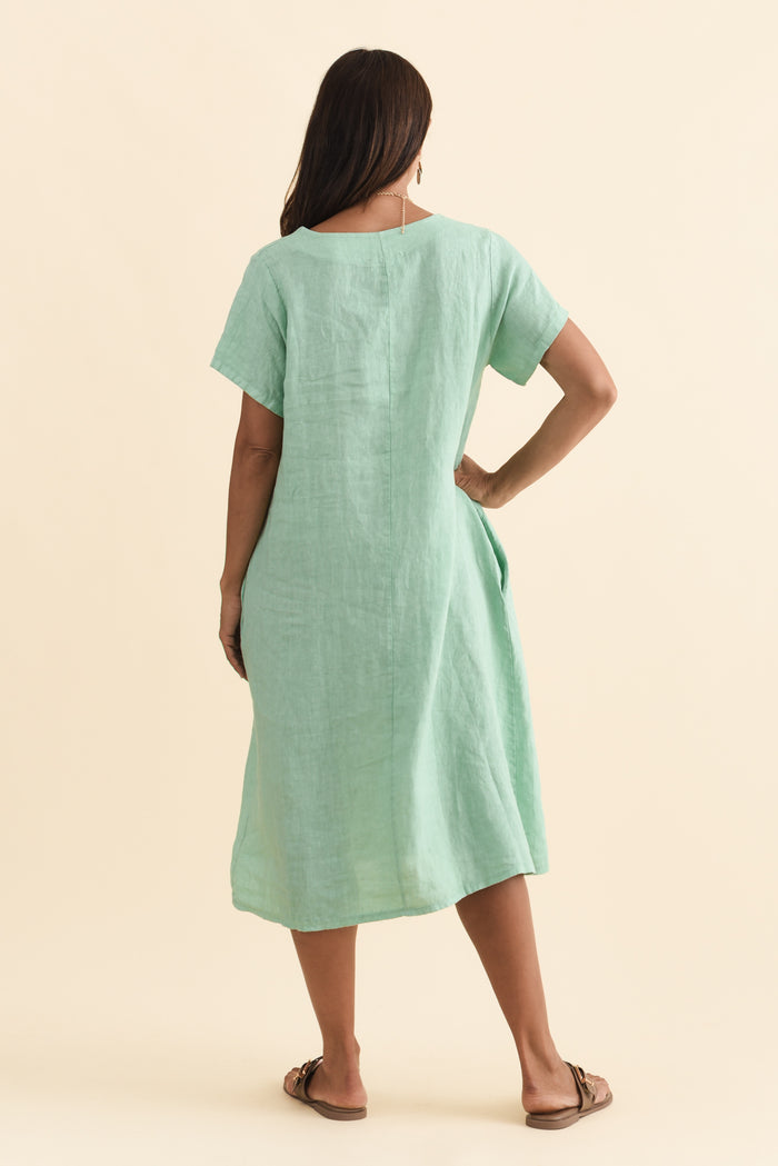 Nara Aqua Linen Pocket Dress,Brunette model,alt text|model:Cara