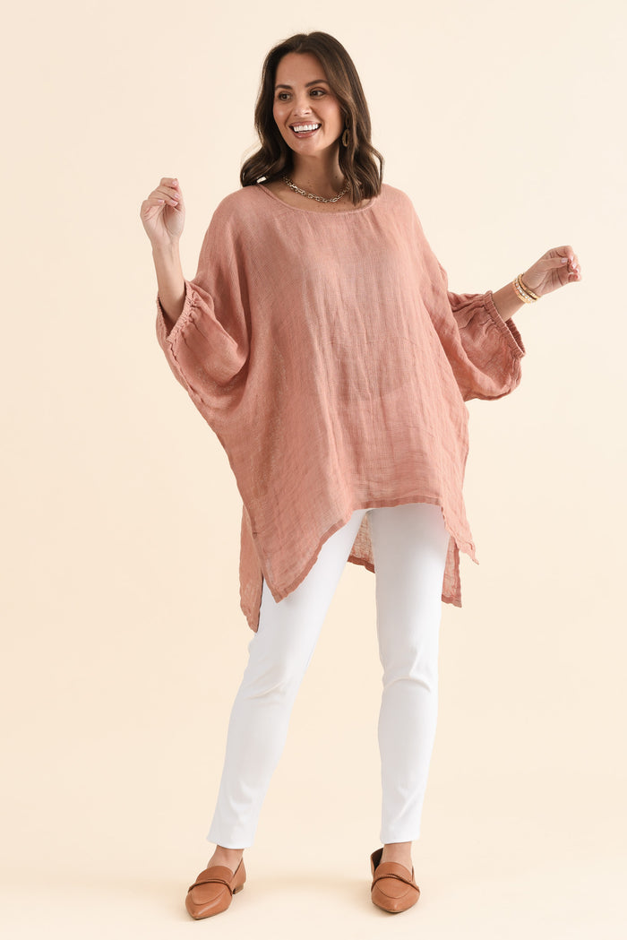 Nassau Blush Linen Top,Full Body,Brunette model,alt text|model:MJ