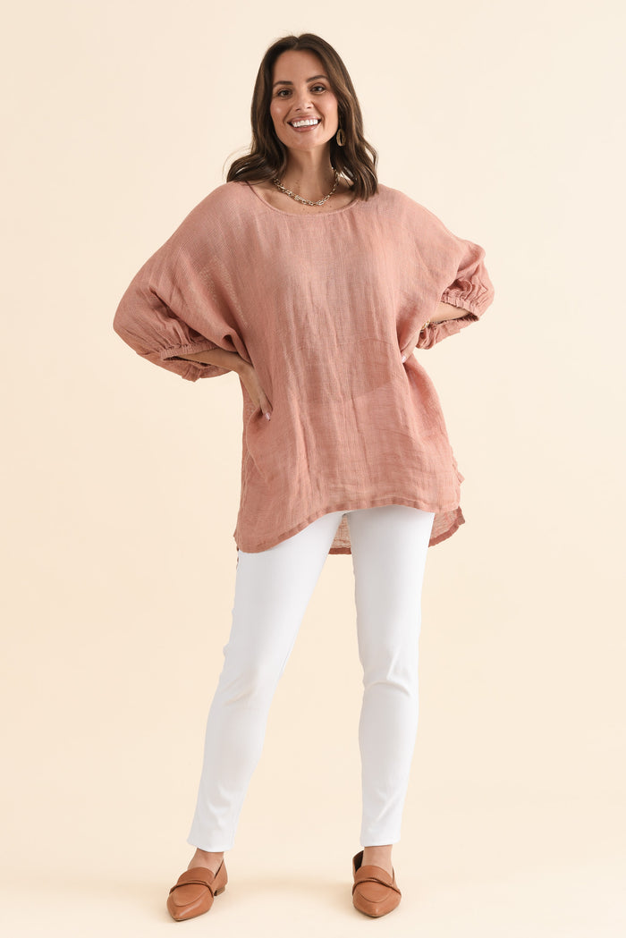 Nassau Blush Linen Top,Full Body,Brunette model,alt text|model:MJ