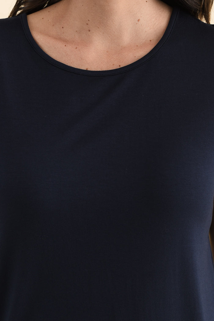 Newton Navy Drape Tee,Detail,Brunette model,alt text|model:MJ