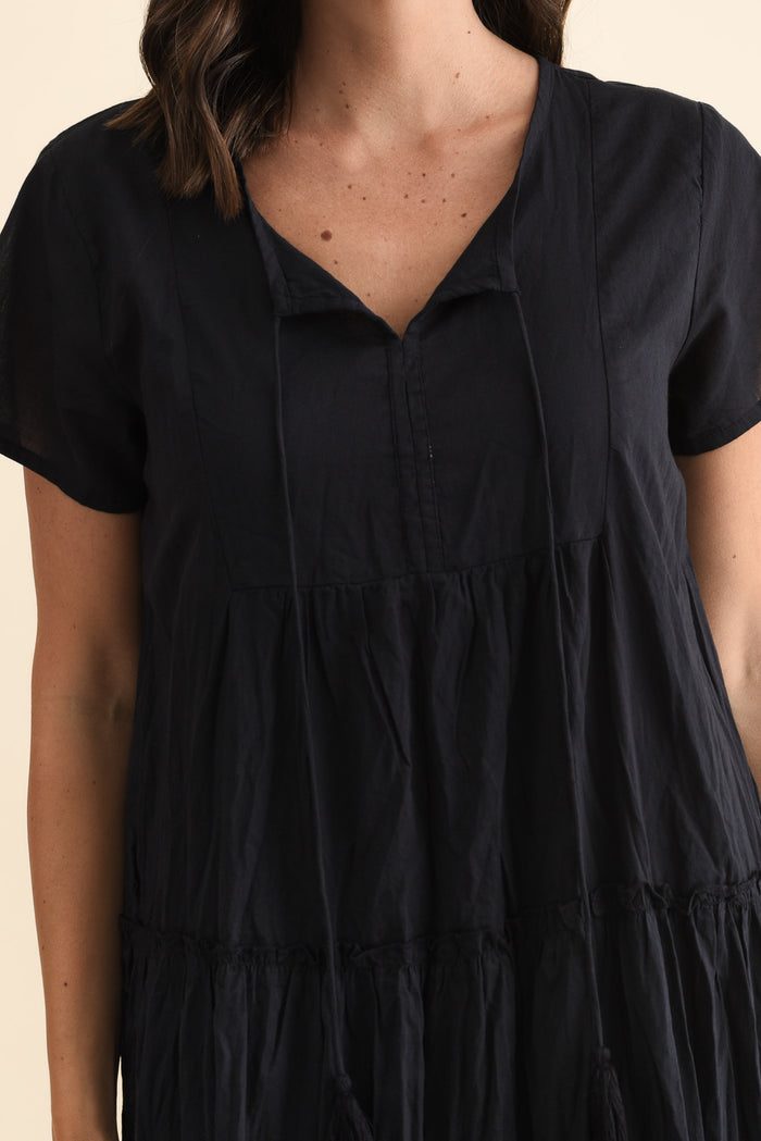Nona Navy Crinkle Cotton Maxi Dress,Brunette model,alt text|model:MJ