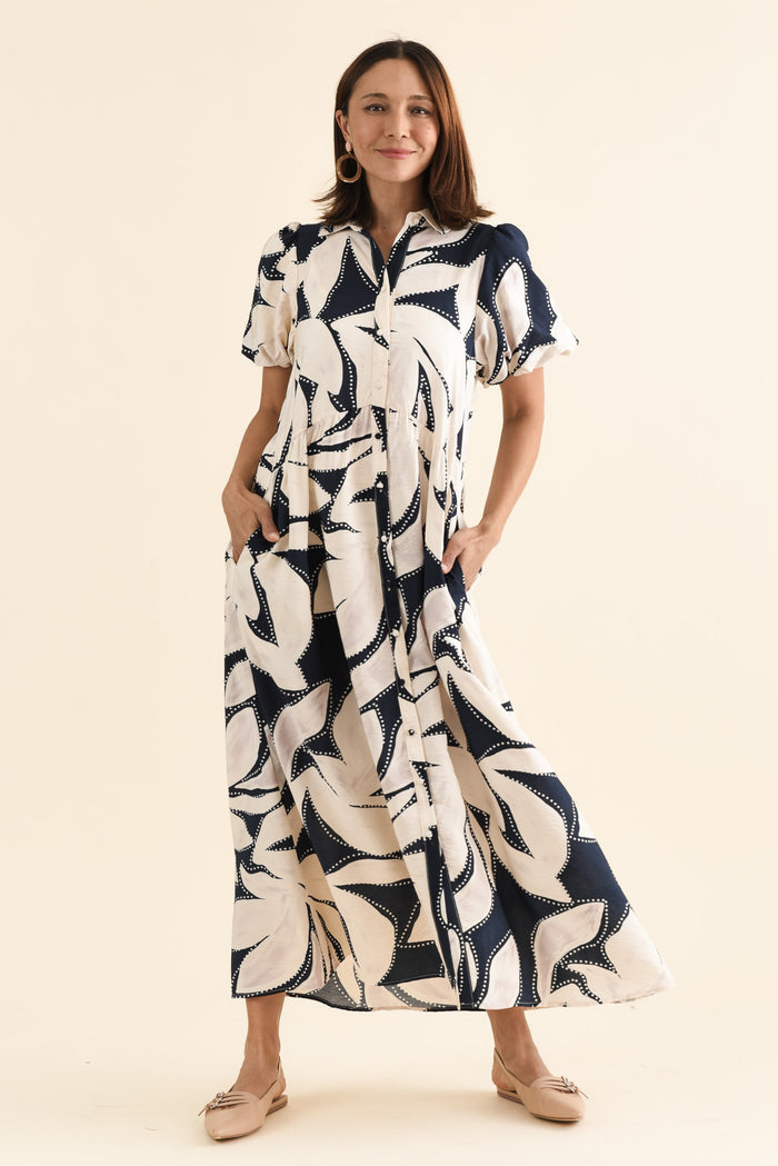 Nova Navy Floral Shirt Dress,brunette model,Full Outfit,alt text|model:Cara