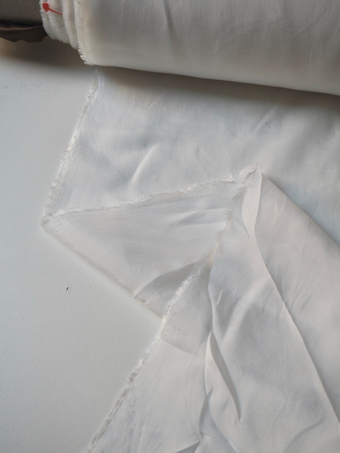 Off-White Lightweight Viscose Lining