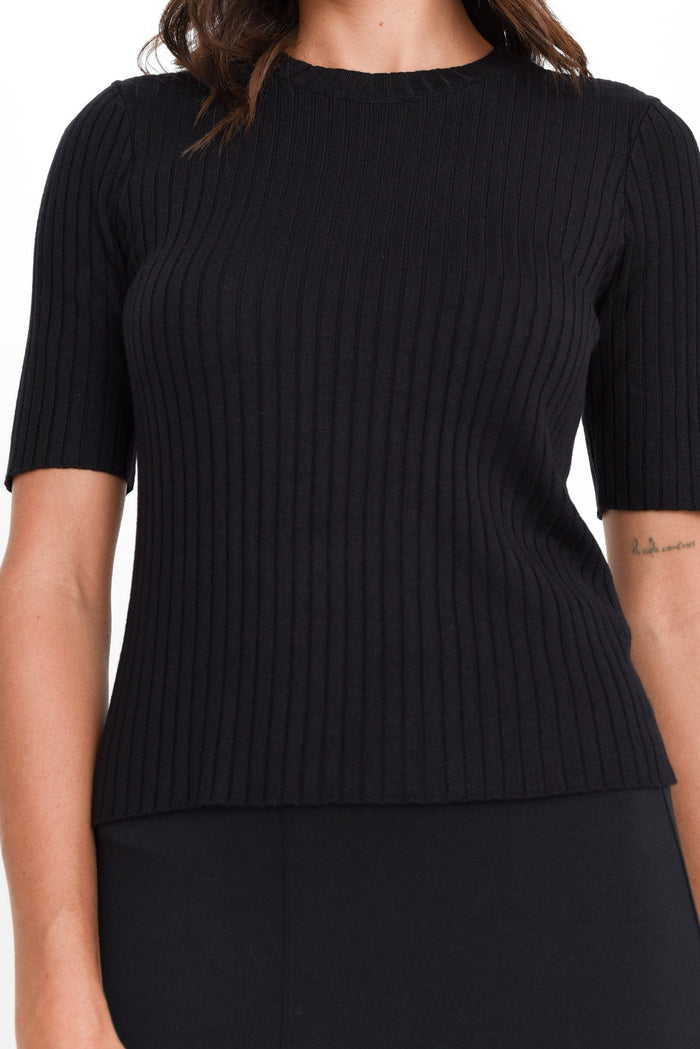 Olivia Black Bamboo Knit Tee,Brunette model,alt text|model:Brontie
