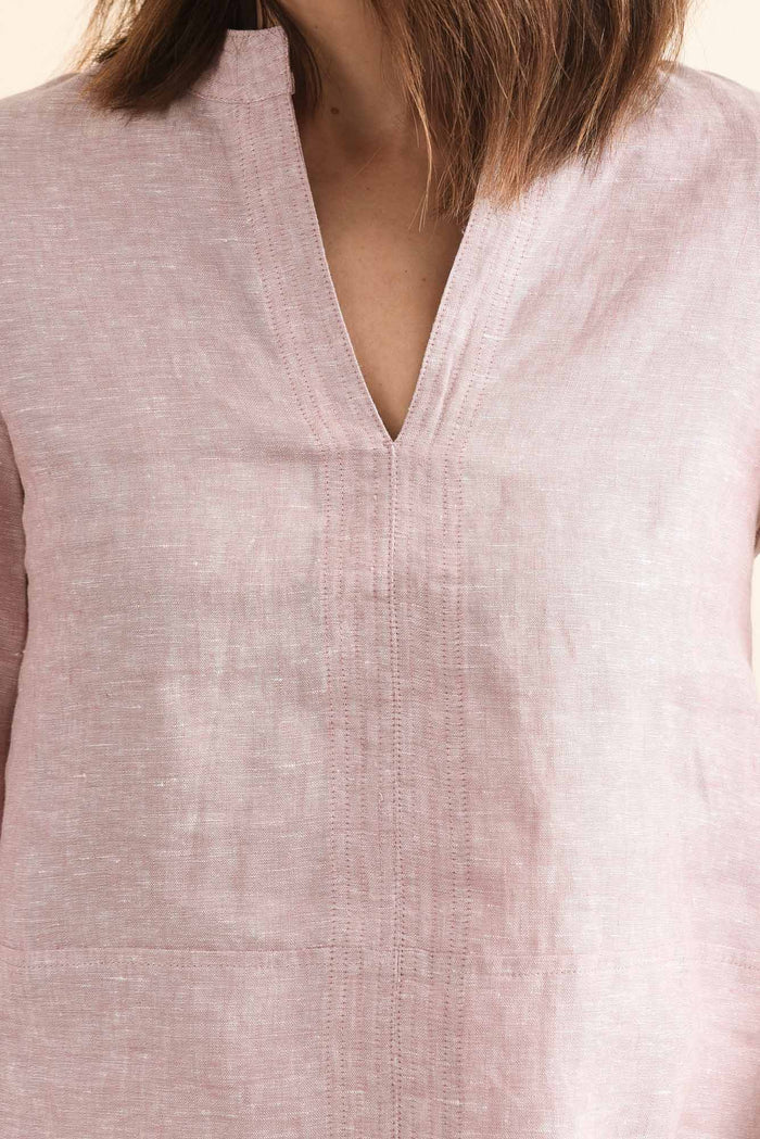 Oregon Blush Linen Top,Detail,Brunette model,alt text|model:Cara
