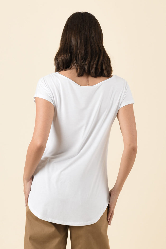 Pia White Bamboo Boatneck Tee,Brunette model,alt text|model:MJ